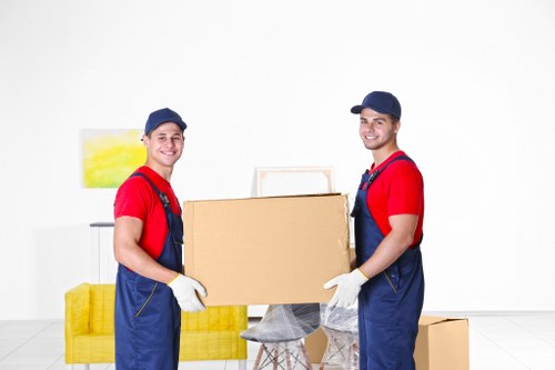 Measuring stored items by cubic-yard rate for a Tolworth move